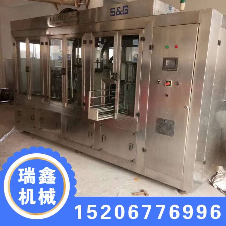 玻璃水灌装机、旋盖机